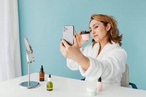 How Beauty Influencers Are Shaping the Canadian Spa & Salon Industry